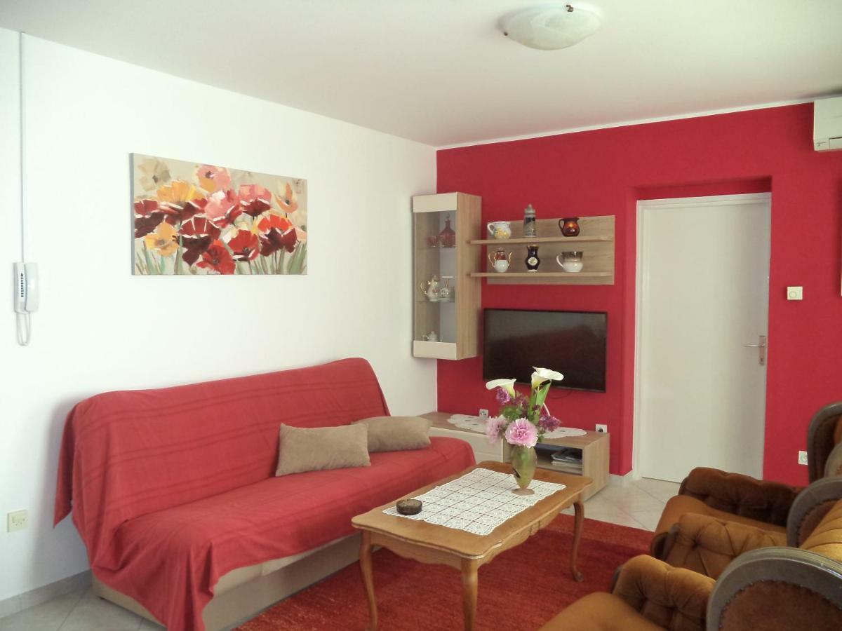 Valeriana Apartment Pola Esterno foto